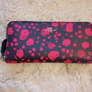 Coach Prairie Calica Floral Accordion Wallet GUC